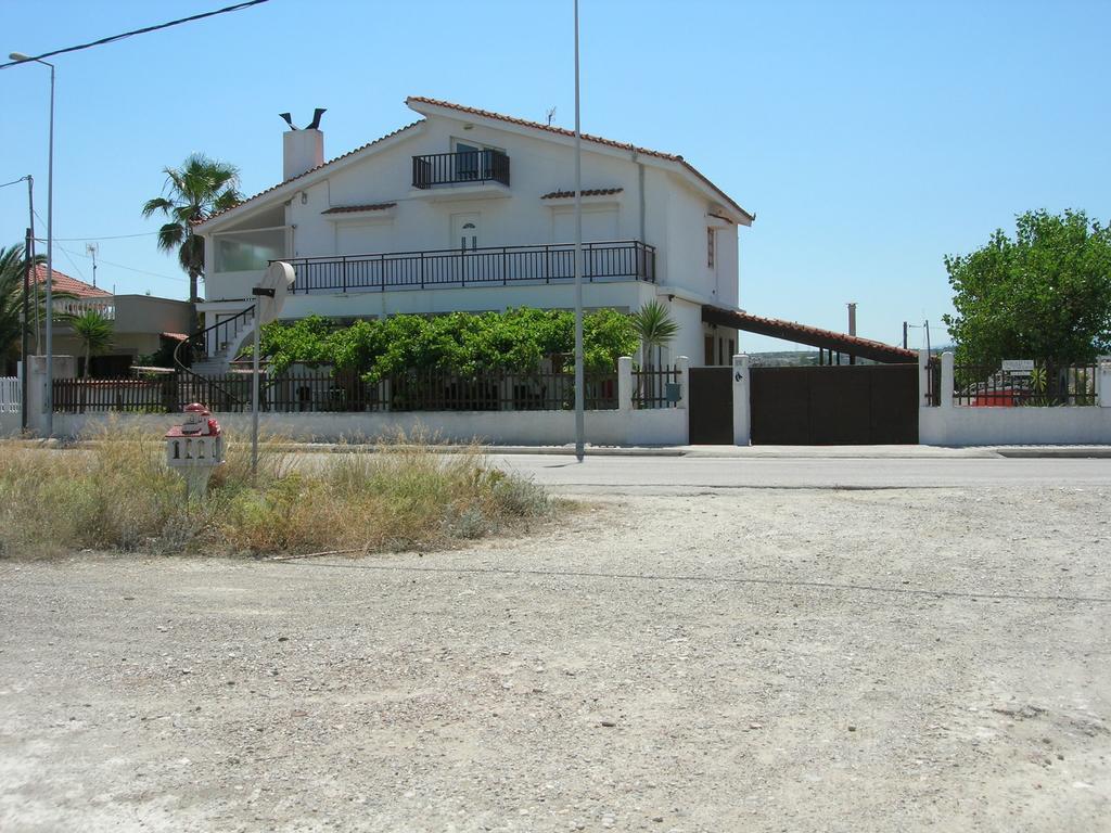 Apartment Next To The Sea In Poseidonia Poszidonía Kültér fotó